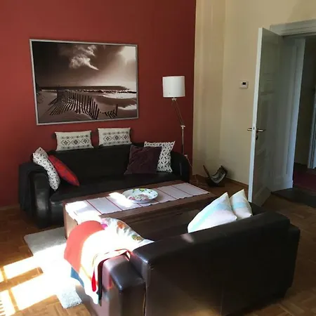 דירה Ferienwohnung Kavaliershaus *